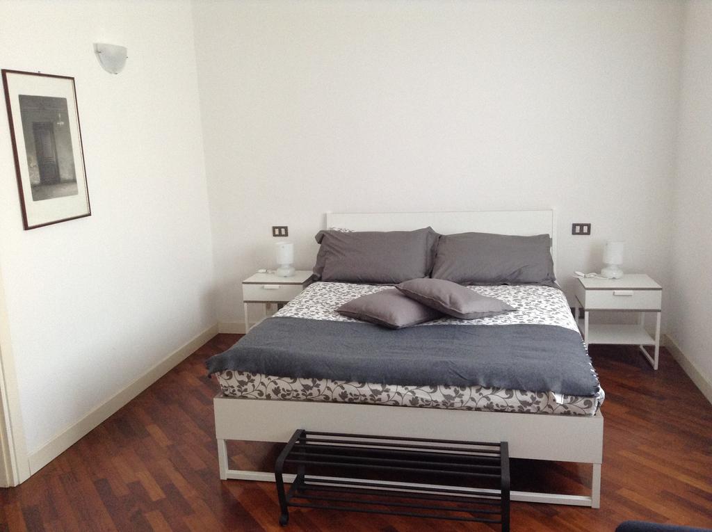 Guesthouse Flora Лоди Екстериор снимка
